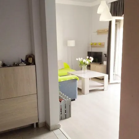 Luxury At Navarino Square *