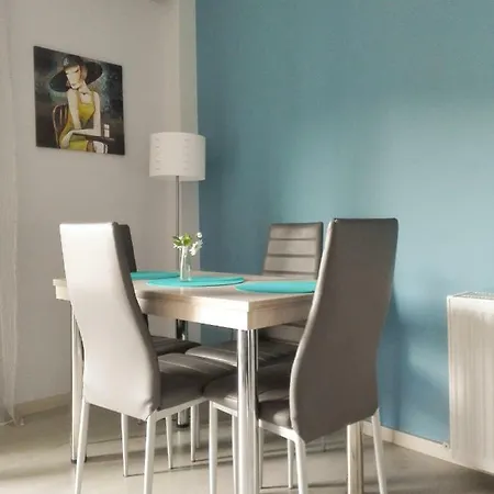 Luxury At Navarino Square Thessaloníki