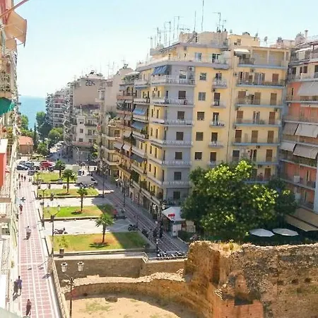 Lägenhet Luxury At Navarino Square Thessaloníki